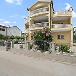 Beautiful In With Wifi Lägenhet Vodice