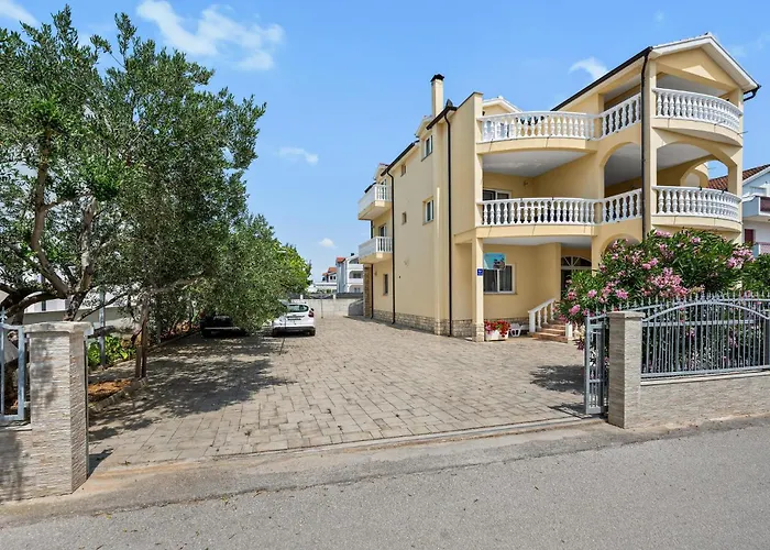 1 Bedroom Amazing In Apartamento *