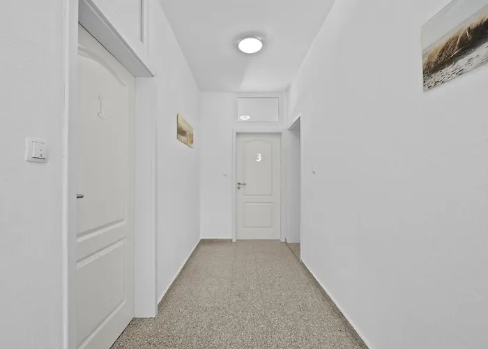 1 Bedroom Amazing In *